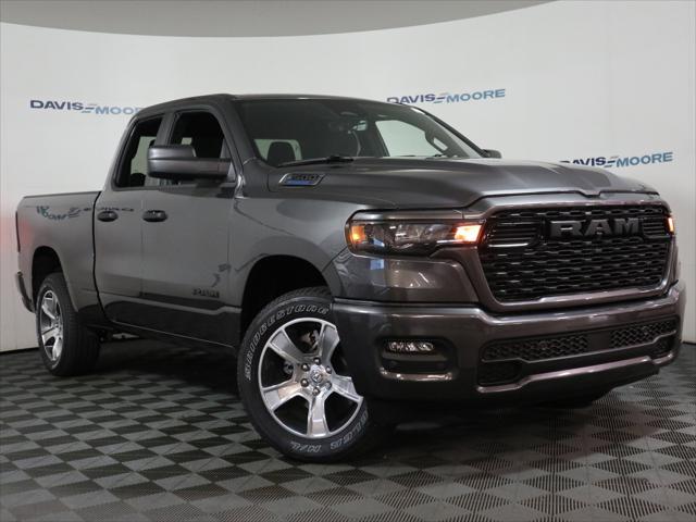 2026 RAM Ram 1500 RAM 1500 EXPRESS QUAD CAB 4X4 64 BOX