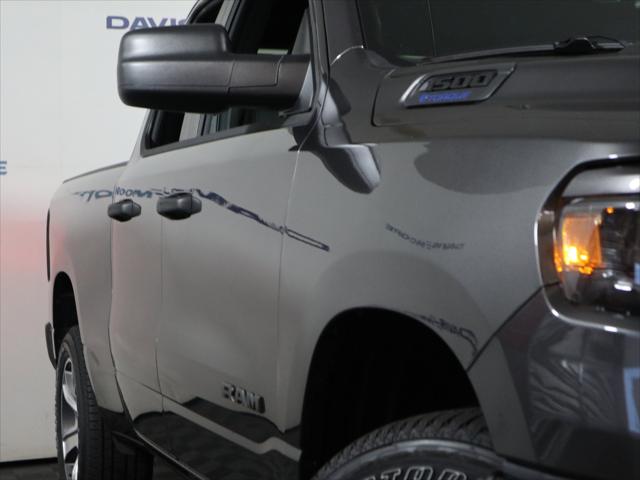 2026 RAM Ram 1500 RAM 1500 EXPRESS QUAD CAB 4X4 64 BOX
