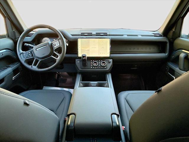 2026 Land Rover Defender P400 X-Dynamic SE