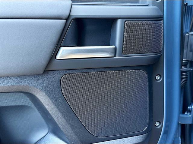 2026 Land Rover Defender P400 X-Dynamic SE