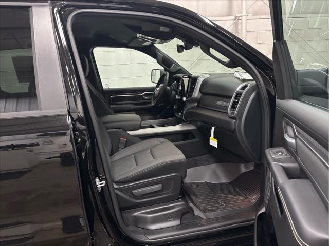 New 2026 RAM 1500 Big Horn Crew Cab 4x4 57" Box For Sale in Wilmington, OH