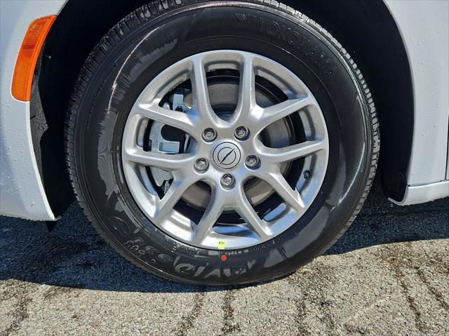 2026 Chrysler Voyager VOYAGER LX