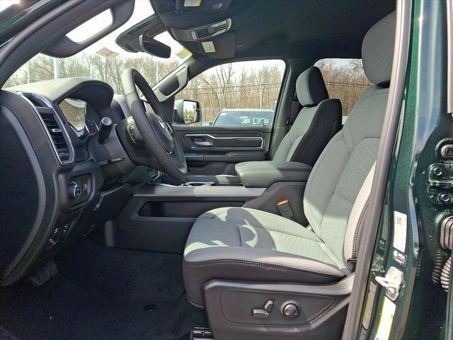 2026 Ram 1500 Big Horn Crew Cab 4x4 5'7" Box