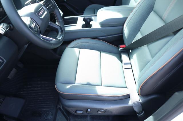 2026 GMC Acadia AT4 AWD