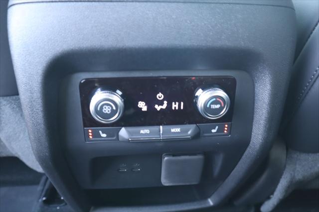 2026 GMC Acadia AT4 AWD