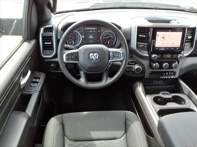 2026 Ram 1500 Express Crew Cab 4x4 5'7" Box