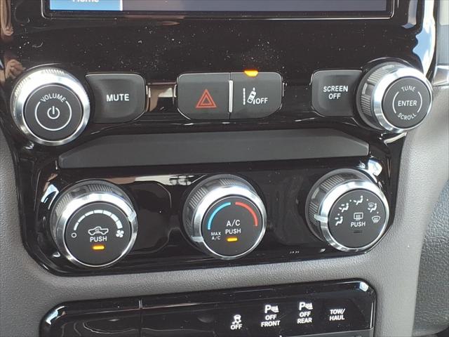 2026 Ram 1500 Express Crew Cab 4x4 5'7" Box