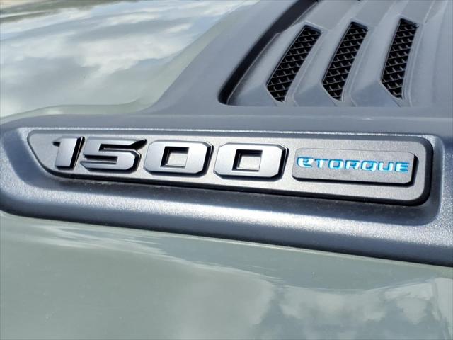 2026 Ram 1500 Express Crew Cab 4x4 5'7" Box
