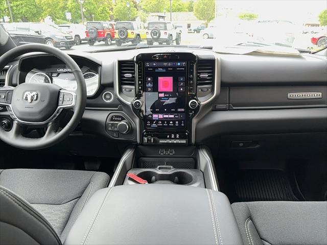 2026 Ram 1500 Big Horn Crew Cab 4x4 5'7" Box
