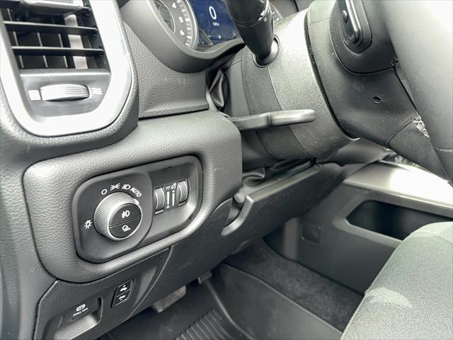 2026 Ram 1500 Big Horn Crew Cab 4x4 5'7" Box