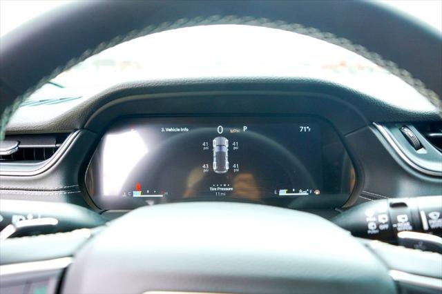 2026 Jeep Grand Cherokee Laredo 4x2