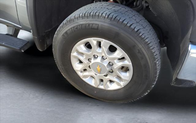 2024 Chevrolet Silverado 2500HD 4WD Crew Cab Standard Bed LT