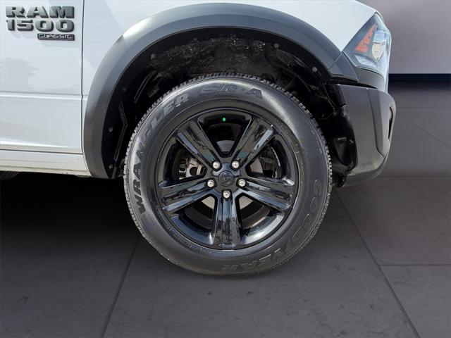 2023 Ram 1500 Classic Warlock Crew Cab 4x4 5'7" Box