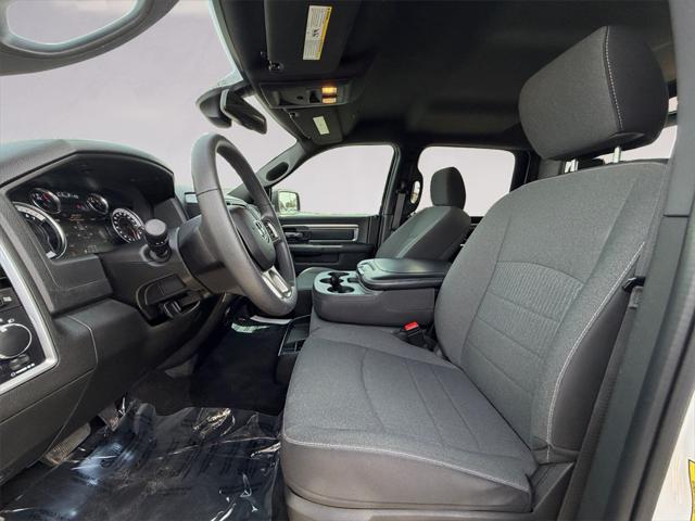 2023 Ram 1500 Classic Warlock Crew Cab 4x4 5'7" Box