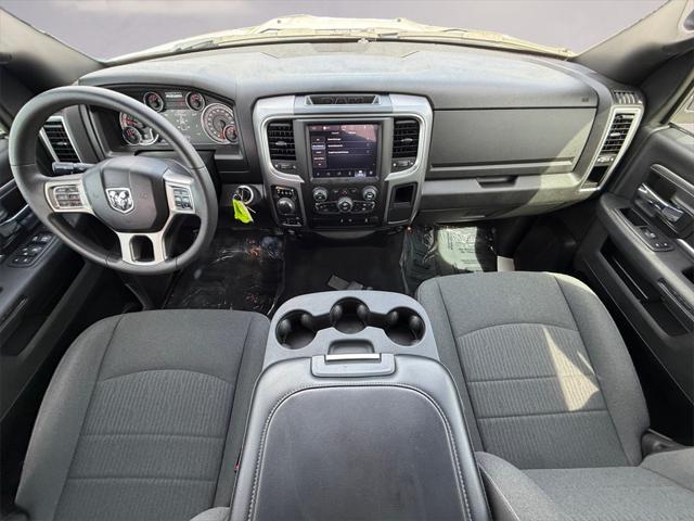 2023 Ram 1500 Classic Warlock Crew Cab 4x4 5'7" Box