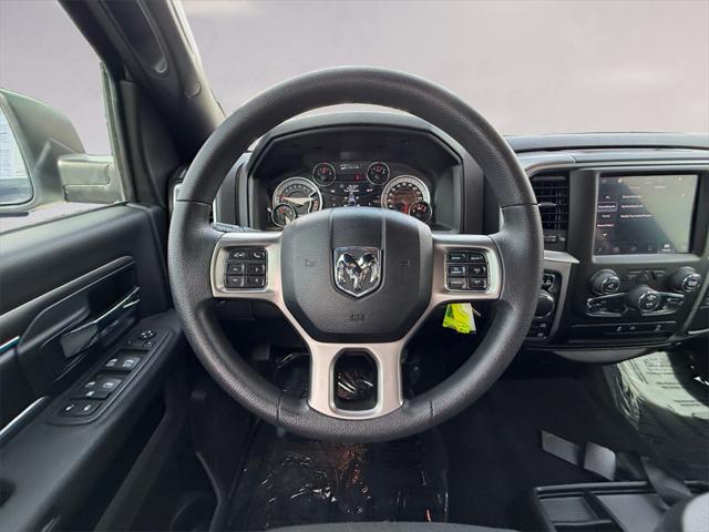 2023 Ram 1500 Classic Warlock Crew Cab 4x4 5'7" Box
