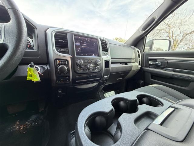 2023 Ram 1500 Classic Warlock Crew Cab 4x4 5'7" Box