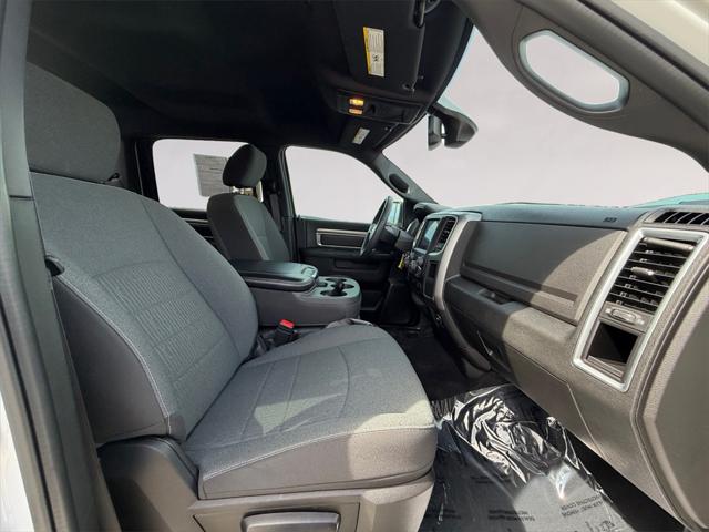 2023 Ram 1500 Classic Warlock Crew Cab 4x4 5'7" Box