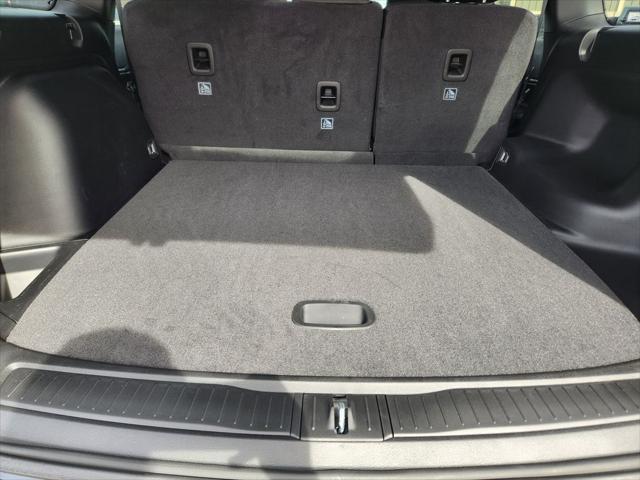 2026 Jeep Grand Cherokee Laredo 4x2