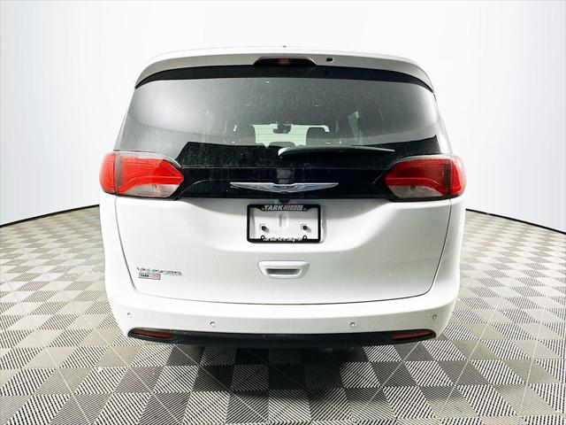 2026 Chrysler Voyager LX
