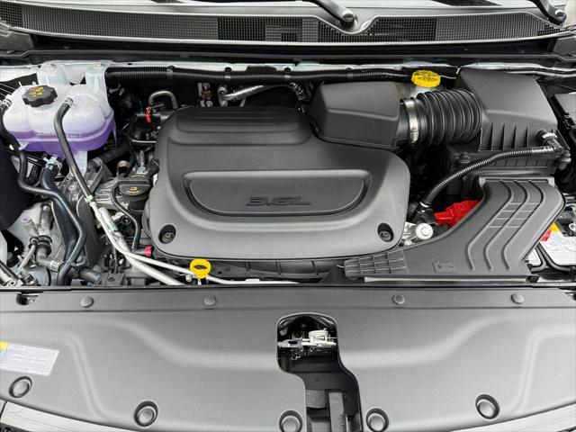 2026 Chrysler Pacifica Select AWD