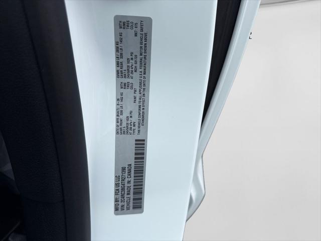 2026 Chrysler Pacifica Select AWD