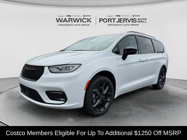 2026 Chrysler Pacifica Select AWD for sale in Port Jervis, NY