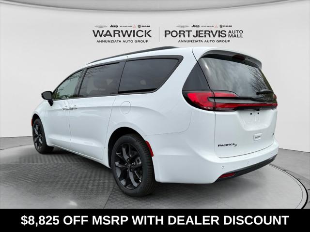 2026 Chrysler Pacifica Select AWD