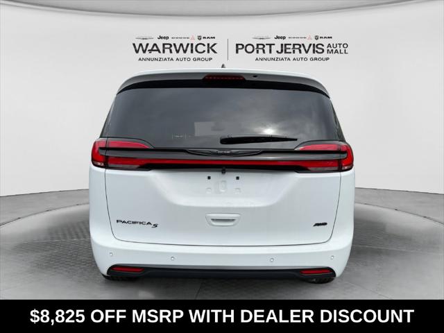 2026 Chrysler Pacifica Select AWD