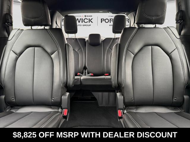 2026 Chrysler Pacifica Select AWD