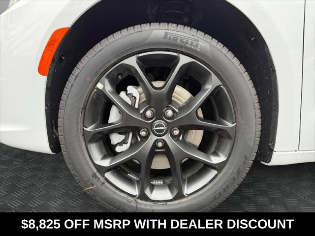 2026 Chrysler Pacifica Select AWD