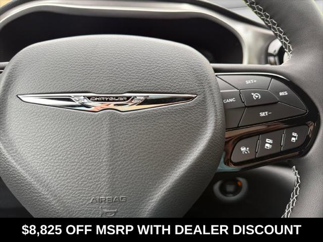2026 Chrysler Pacifica Select AWD