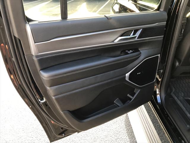 2026 Jeep Grand Wagoneer L Limited Reserve 4x4