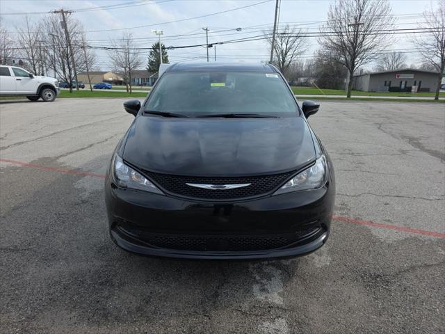 2026 Chrysler Voyager VOYAGER LX