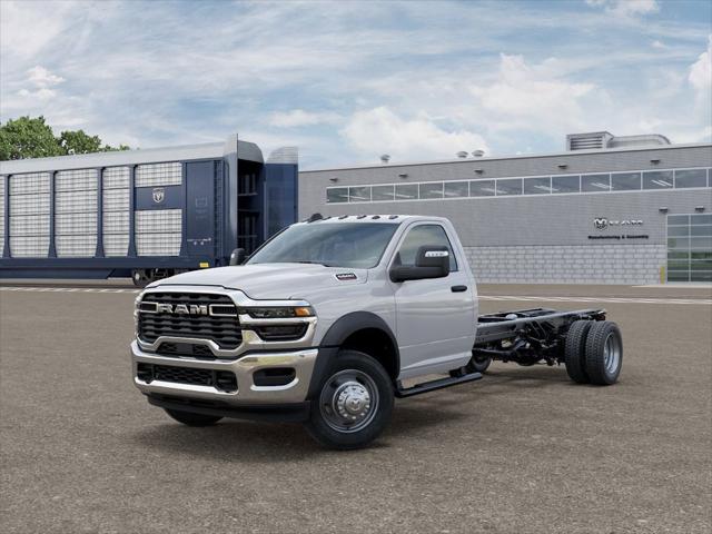 2026 RAM Ram 5500 Chassis Cab RAM 5500 TRADESMAN CHASSIS REGULAR CAB 4X2 120 CA