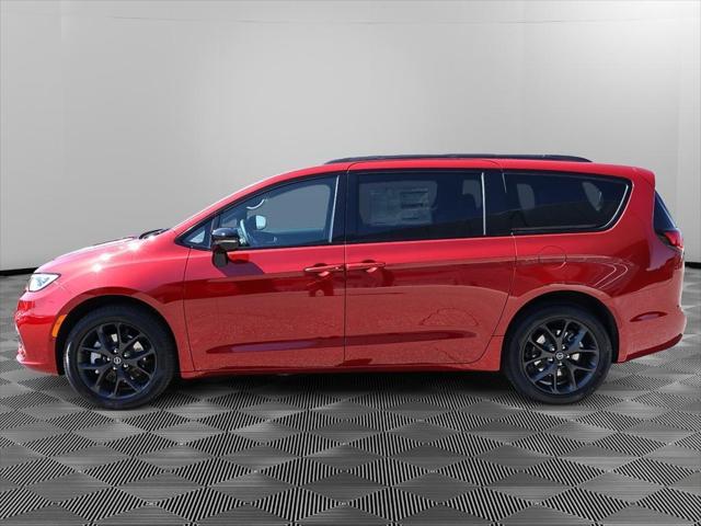 2026 Chrysler Pacifica PACIFICA SELECT AWD