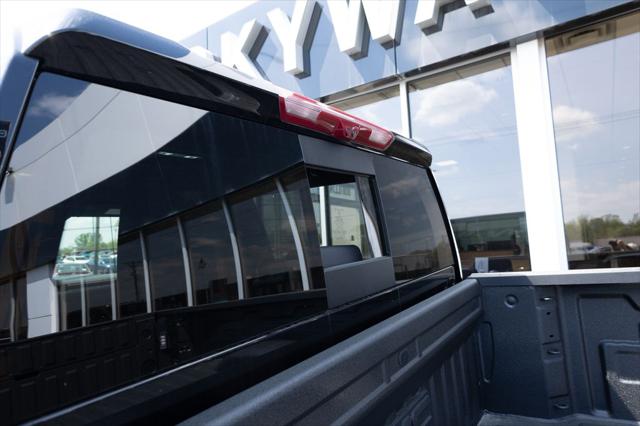 2026 GMC Sierra 2500HD Crew Cab, Standard Bed, AT4, 4WD