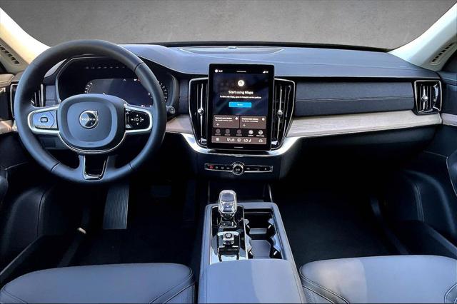 2026 Volvo XC90 Plus, B6 AWD Gas (mild hybrid), Gasoline, Bright, 7 Seats