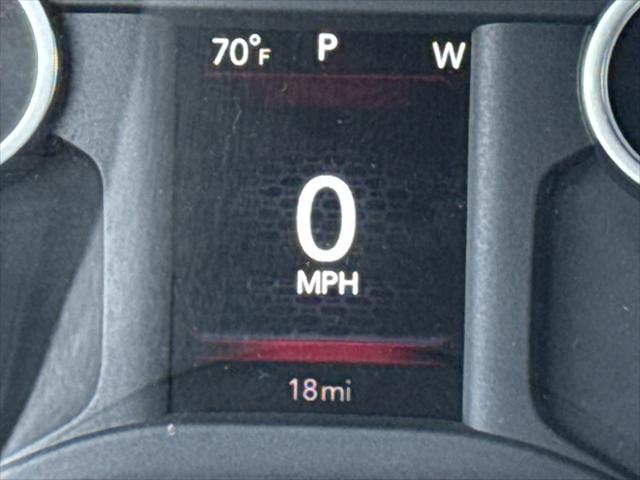 2026 Ram 1500 Tradesman Crew Cab 4x4 5'7" Box