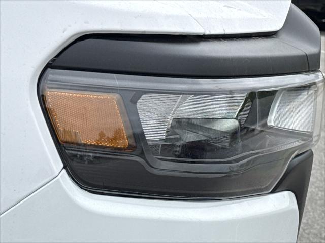 2026 Ram 1500 Tradesman Crew Cab 4x4 5'7" Box