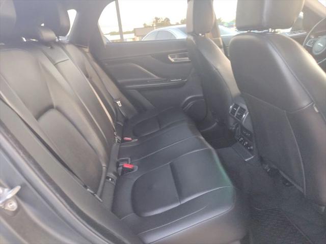 2018 Jaguar F-PACE 25t Premium