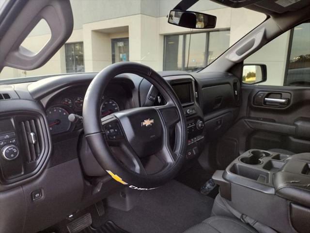 2020 Chevrolet Silverado 1500 2WD Crew Cab Short Bed Custom