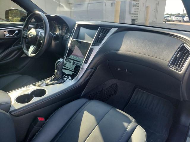 2018 INFINITI Q60 3.0t LUXE