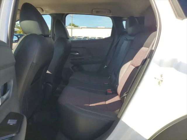 2025 Nissan Kicks SR FWD