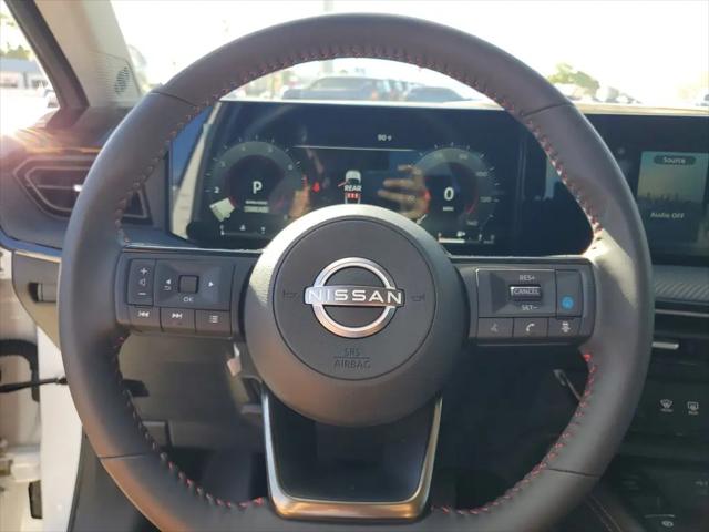 2025 Nissan Kicks SR FWD