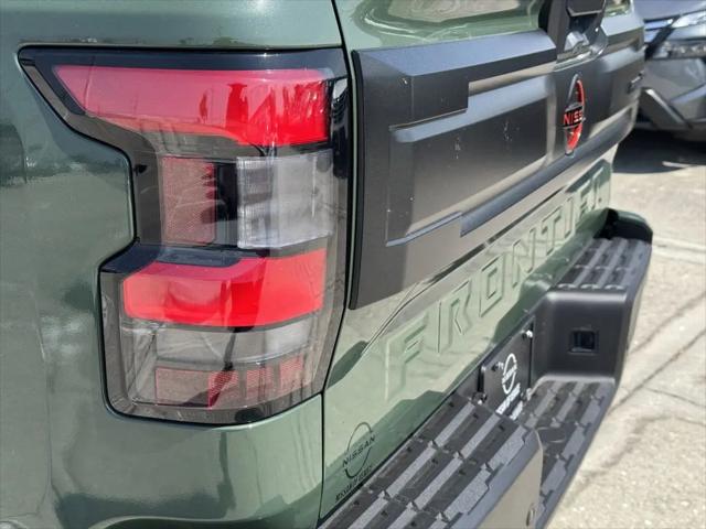 2025 Nissan Frontier Crew Cab PRO-X 4x2