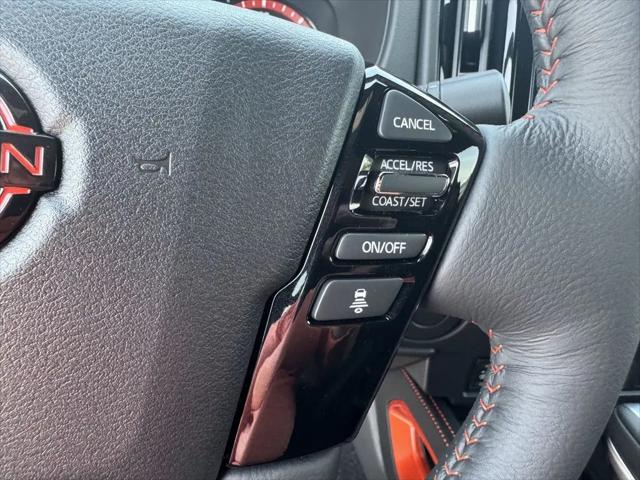 2025 Nissan Frontier Crew Cab PRO-X 4x2
