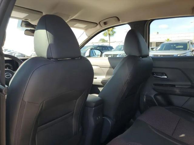 2025 Nissan Kicks SR FWD