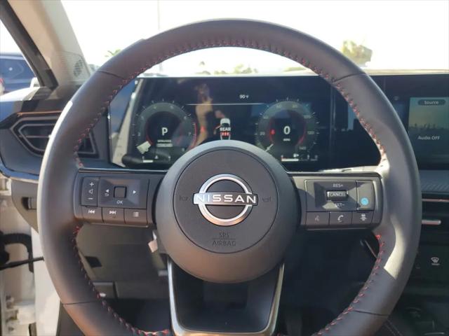 2025 Nissan Kicks SR FWD