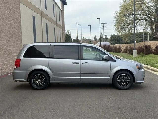 2016 Dodge Grand Caravan R/T